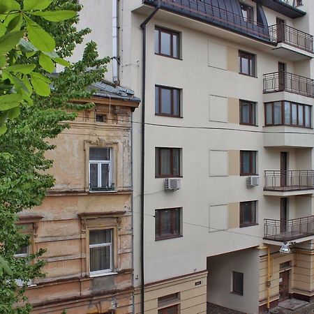 Апартаменти по вул.Голубовича 42 Лвив Екстериор снимка